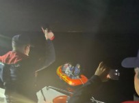 Muğla'da Yunanistan'ın ittiği 13 göçmen kurtarıldı