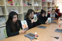 Atik Malzemeler Özel Egitimli Ögrencilerin Elinde Sekilleniyor