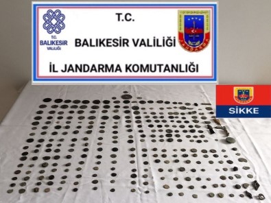 Balikesir'de Tarihi Eser Ve Uyusturucu Operasyonu
