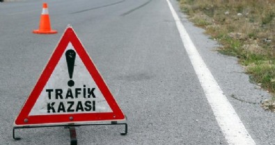 Büyükçekmece'de tüp kamyonu devrildi: Bölgeye ekipler sevk edildi