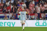 Dünya Kupasi'nda Ilk Finalist Arjantin