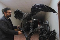 3 Binden Fazla Atik Malzemeyle 150 Kiloluk Dev Kartal Yapti