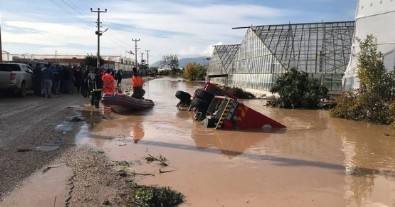 Aile ve Sosyal Hizmetler Bakanlığından Antalya'da selden etkilenenlere destek