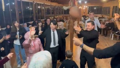 Sevdigi Kizla Evlenmek Için 7 Bin 238 Kilometreden Rize'ye Geldi