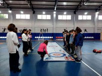 Gazipasa'da Ögrenciler Floor Curling Sporuyla Tanisti