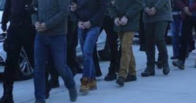 Kocaeli’de FETÖ operasyonu: 5 gözaltı