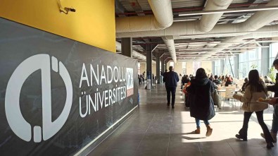 Ögrenciye 3 Çesit Yemek 5 Lira