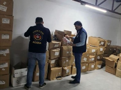 Adana'da 7 milyon liralık taklit ayakkabı ele geçirildi