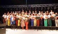 Kastamonu Belediyesi Kursiyerlerinin Konseri Büyük Alkis Topladi