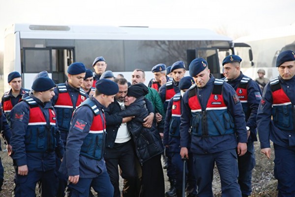 Türkiye'yi yasa boğan olayda yeni gelişme: Bakımsızlık nedeniyle ölen minik Nur Elif'in babaannesi gözaltında