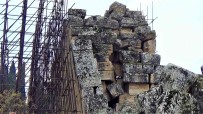 Hierapolis'teki Hamam Bazilikasi Yikilma Tehlikesiyle Karsi Karsiya Kaldi