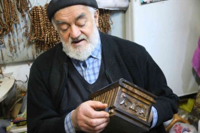 50 Yildir Ahsaplara Ilmek Ilmek Sanat Isliyor