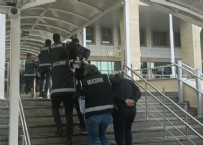 Antalya'da sahte para operasyonunda yabancı uyruklu 5 şüpheli yakalandı