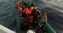 Çanakkale açıklarında 93 düzensiz göçmen kurtarıldı...