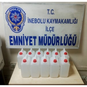 FETÖ'den Ihraç Edilen Binbasinin Evinde 55 Litre Etil Alkol Ele Geçirildi