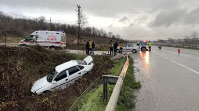 Samsun’da iki otomobil çarpıştı: 5 kişi yaralandı!
