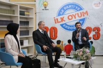Gençler Istedi, Bakan Akar Cumhurbaskani Erdogan'i Telefonla Aradi