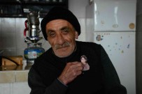 28 Yildir Esinin Fotografini Cüzdaninda Tasiyor