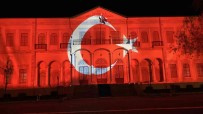 Bakan Nebati, Izmir Iktisat Kongresi'nin 100. Yilina Özel Isik Gösterisini Izledi