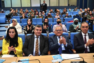 Baskan Büyükkiliç, E-38'In Dünyaya Açilan Yeni Ara Yüzünü Tanitti