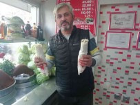 Bir Çigköfte Dürümü 20 Lira