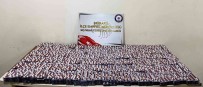 Izmir'de Binlerce Ecza Hap Ele Geçirildi