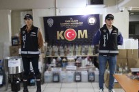 Izmir Polisinden Yilbasi Öncesi Sahte Içki Kaçakçilarina 52 Ayri Operasyon