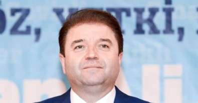 Maltepe Belediyesi'nden CHP'li vekillere ayakkabı hediyesi