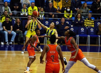 FIBA Avrupa Ligi Açiklamasi Fenerbahçe Alagöz Holding Açiklamasi 83 - Tango Bourges Basket Açiklamasi 64