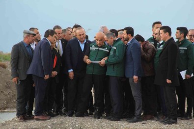 Bakan Kirisci Açiklamasi 'Selden 3 Bin 254 Çiftçi, 12 Bin 106 Dekar Sera Alani Etkilendi'