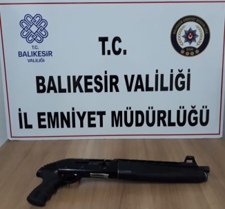 Balikesir'de 46 Aranan Sahistan 25'I Tutuklandi