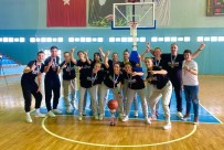 Izmir'in Kadin Basketbol Sampiyonu Kavram Meslek Yüksekokulu Oldu
