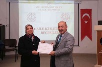 Kütahya'da 'Aile Okulu' Egitimlerine Rekor Katilim