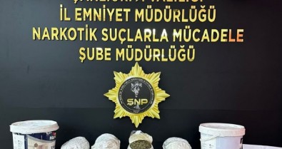 Şanlıurfa'da boya kutuların içinden uyuşturucu çıktı!