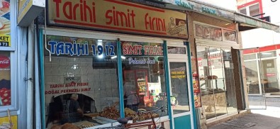 Devrek'in Meshur Simidi 110 Yillik Firindan Çikiyor