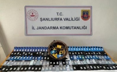 3,5 Milyon Lira Degerinde 265 Kaçak Cep Telefonu Ele Geçirildi