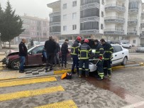 Aksaray'da 2 Otomobil Çarpisti Açiklamasi 3 Yarali Haberi
