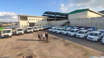 Baskan Hürriyet Açiklamasi '9 Kamyonet Ve 19 Hafif Ticari Aracimizi Teslim Aldik'