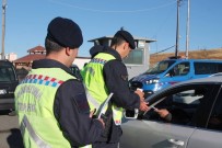 Bayburt'ta Jandarmadan Trafik Denetimi