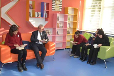 Okul Kütüphanelerindeki Kitap Sayisi 1 Yilda Yüzde 200 Artti