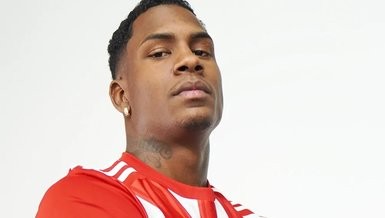 Boluspor, Alex de Souza ile 2.5 yıllık sözleşme imzaladığını açıkladı