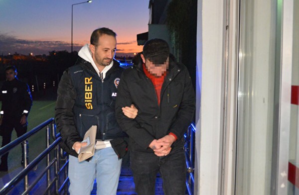 Dokuz ilde internet dolandırıcılarına şafak operasyonu: 45 adres eş zamanlı basıldı