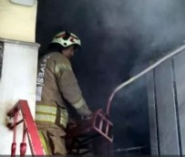 Avcılar'da yangın paniği! Biri bebek 4 kişi kurtarıldı