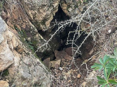 Herkes hazine aramak için giriyor: 25 metrelik tünel herkesi korkutuyor