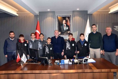 Germencik Belediyespor Sporculari Madalyalari Toplamaya Devam Ediyor