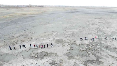 Kus Cenneti Arin Gölü Tehlike Altinda