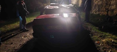 Tunceli'de Araç Evin Bahçesine Uçtu Açiklamasi Alanda Kimsenin Olmamasi Faciayi Önledi