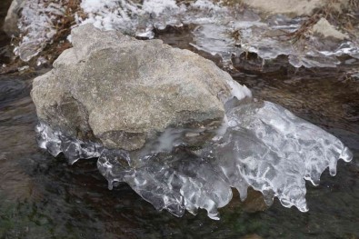 Yesilöz Deresi Buz Kesti, Dere Yatagi 6 Ay Buz Pistine Dönecek