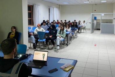 Kadin Ögrencilere KADES Anlatildi