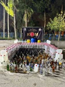 Yilbasi Öncesi Mersin'de Bin 215 Litre Sahte Alkol Ele Geçirildi